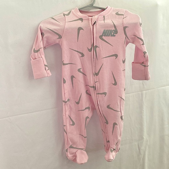 Nike Infant Footed One Piece - Picture 1 of 4